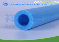 파란 색깔에 있는 튼튼한 내밀린 폴리에틸렌 EPE 거품 관 포장 9mm 간격